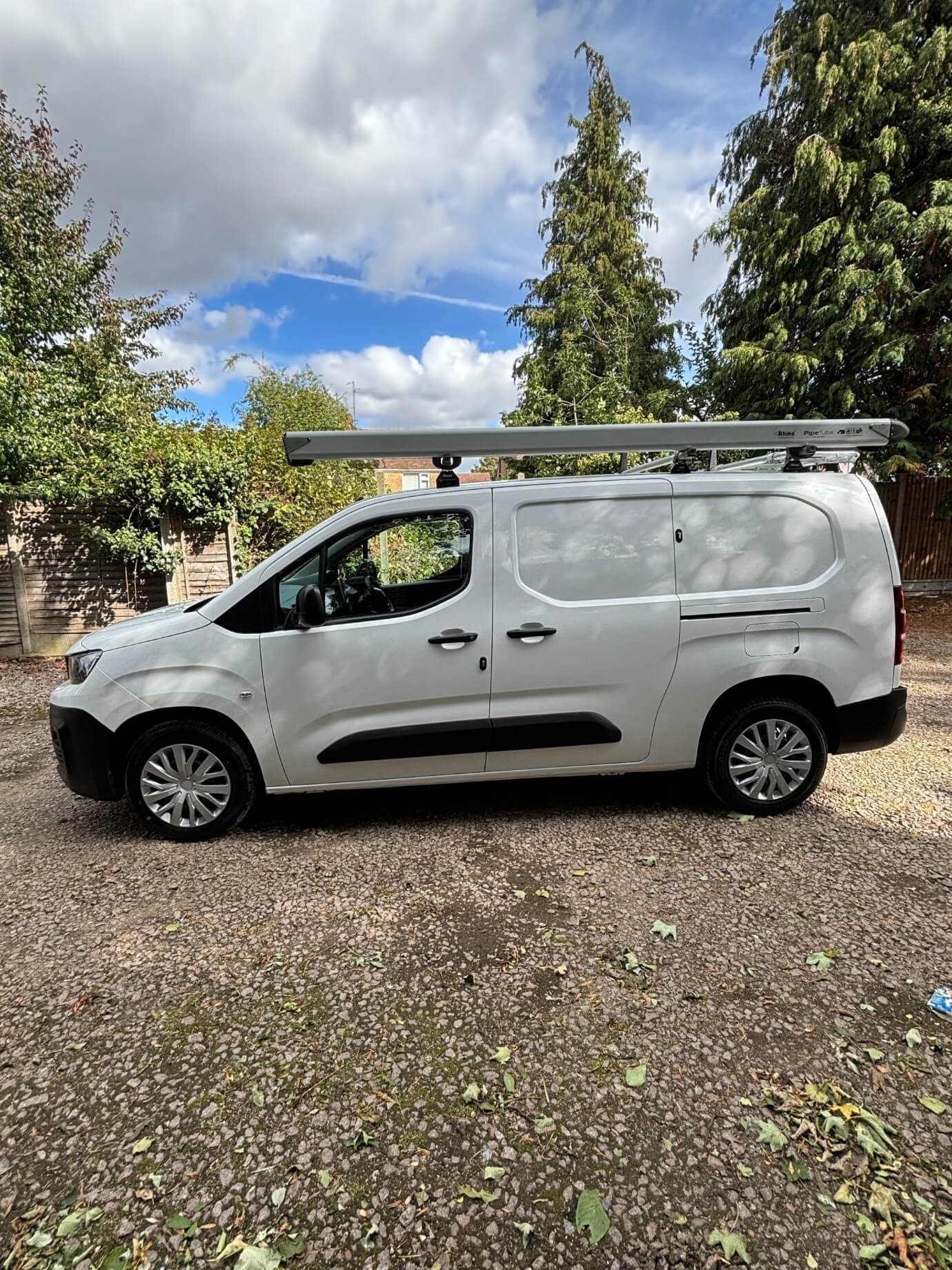 
Peugeot Partner Professional L2 1.5 BHDI full									